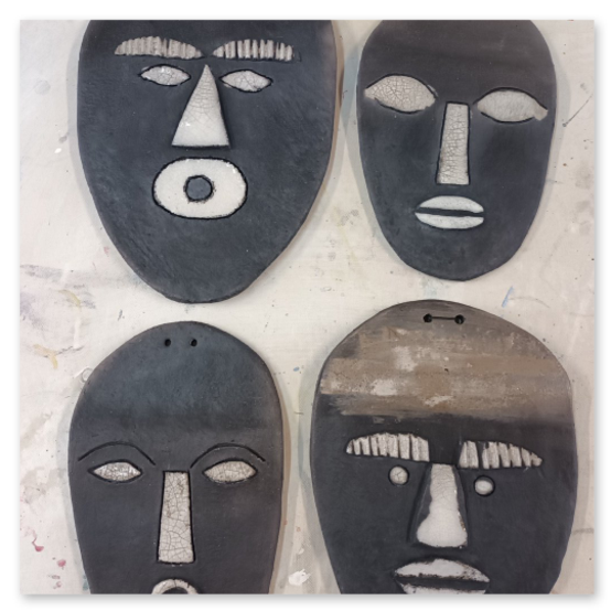Kunsterke aus Keramik in Raku Brenntechnik von Elisabeth Raunig