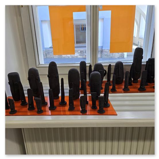 Ausstellung im Kunsthaus in Köflach, Skulpturen und Menschen