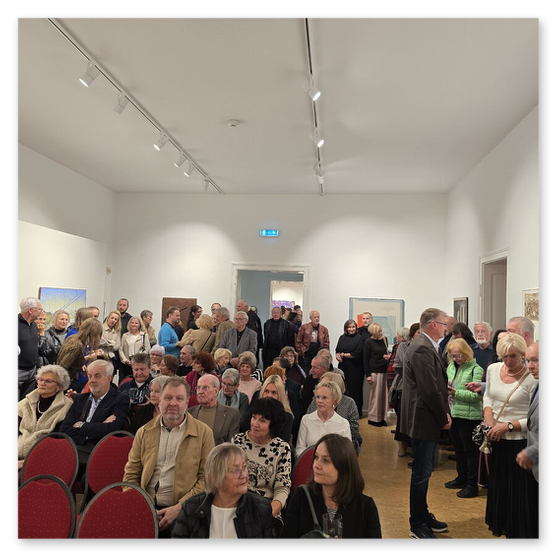 Ausstellung im Kunsthaus in Köflach, Skulpturen und Menschen