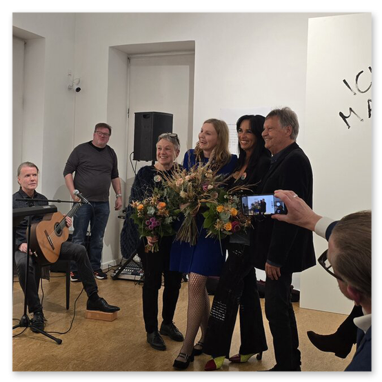 Ausstellung im Kunsthaus in Köflach, Skulpturen und Menschen