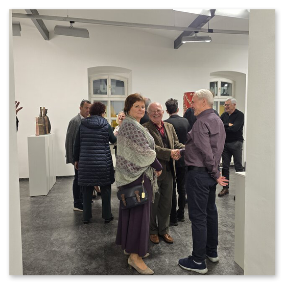 Ausstellung im Kunsthaus in Köflach, Skulpturen und Menschen