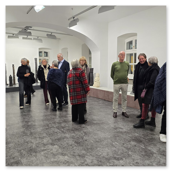Ausstellung im Kunsthaus in Köflach, Skulpturen und Menschen