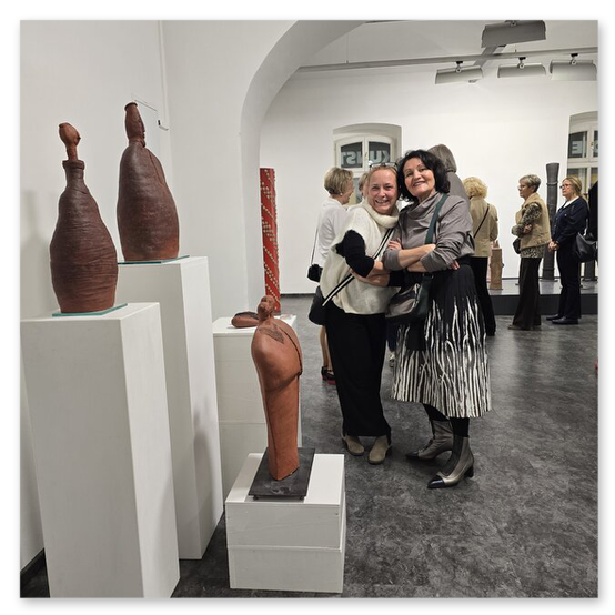 Ausstellung im Kunsthaus in Köflach, Skulpturen und Menschen