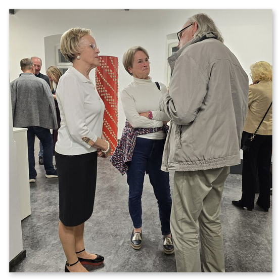 Ausstellung im Kunsthaus in Köflach, Skulpturen und Menschen