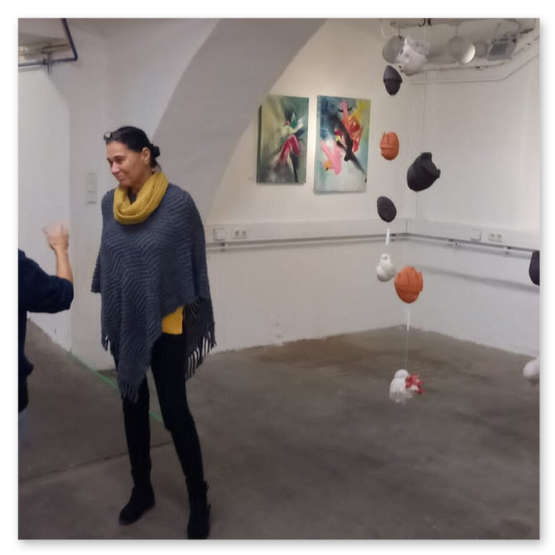 Kunstausstellung in der Kunstfabrik, Einladung, Kunstwerke ud Publikum