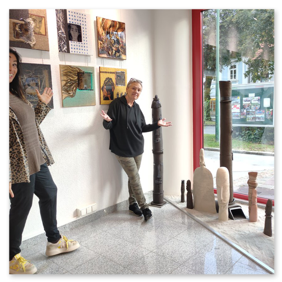Ausstellung MOEL2ART in der Galerie am Schloßbergtor. Bilder der Vernisage und dere Kunstwerke von Monika Barwig und Elisabeth Raunig.