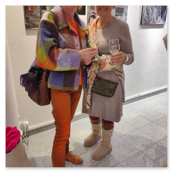 Ausstellung MOEL2ART in der Galerie am Schloßbergtor. Bilder der Vernisage und dere Kunstwerke von Monika Barwig und Elisabeth Raunig.