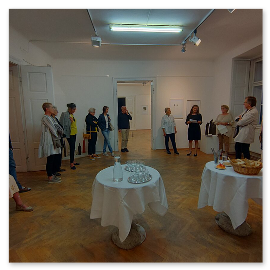 Ausstellung in der Galerie am Zentrum in Graz. Gäste und Kunstwerke