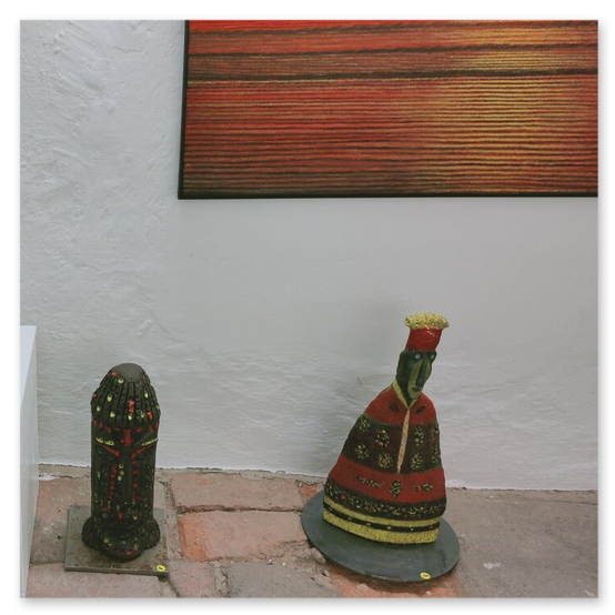 Ausstellung im Schloß Alt Kainach, Skulpturen und Masken aus Keramik, gemeinsam mit Monika Barwig und Hans Giegerl. Reger Andrang bei der Vernisage, mindestens 300 Besucher