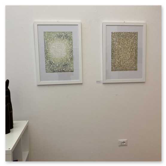 Kunstausstellung in Trentino in Italien mit Skulpturen und Masken aus Keramik, sowie Bilder der Künstlerin Kertz Christine.  Bilder Kunstwerke und Gäste 